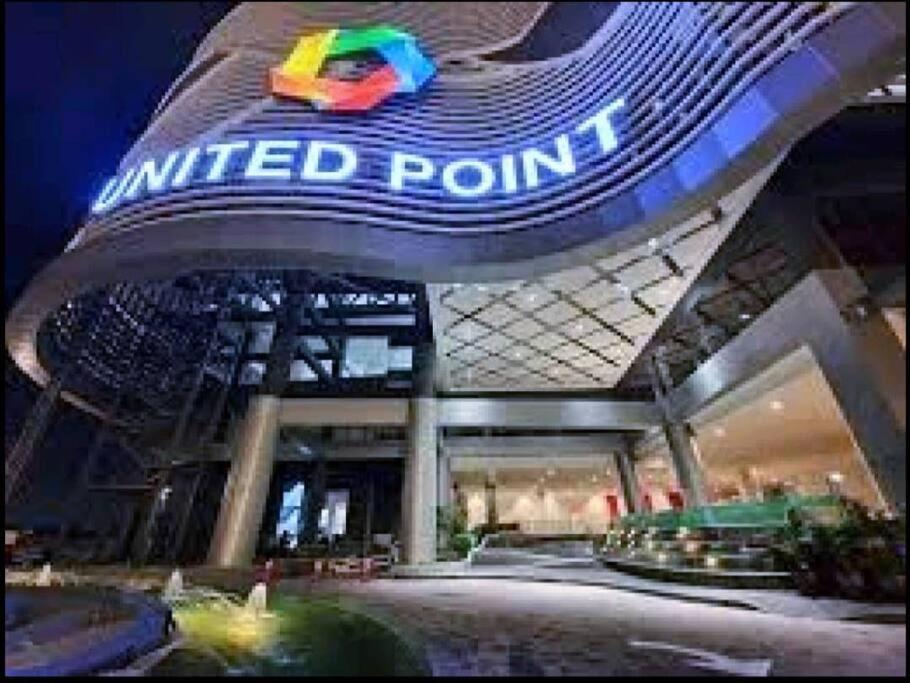 クアラルンプールContemporary United Point 6 Pax 现代风格 Desa Park & Mont Kiaraアパートメント エクステリア 写真
